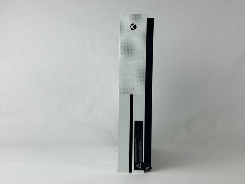 Консоль Microsoft Xbox One S 500GB White Б/У + Геймпад Бездротовий Version 2 832 фото