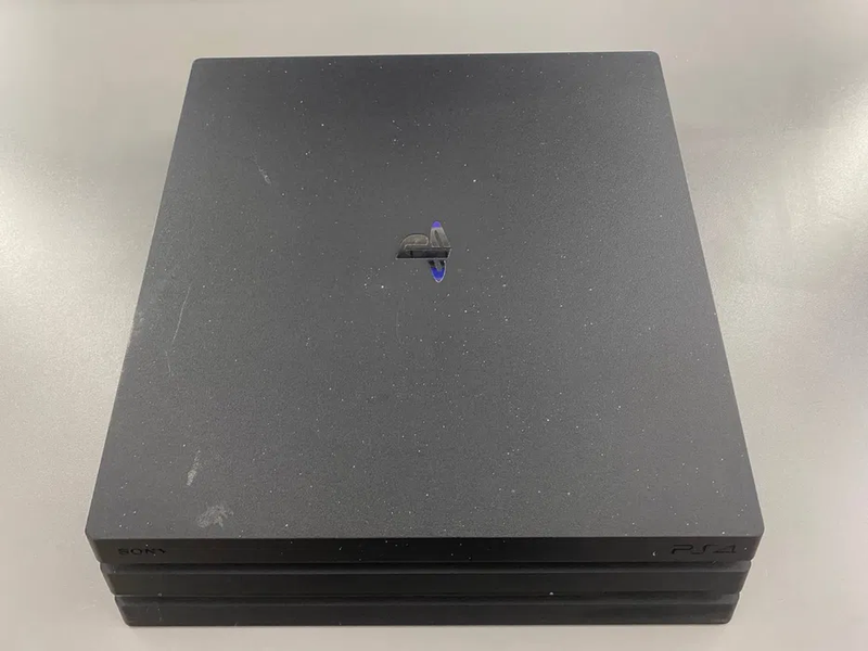 Консоль Sony PlayStation 4 Pro CUH-72xx 1TB Black Б/У (корпус пошкодженний) + Геймпад Бездротовий DualShock 4 Version 2 419 фото