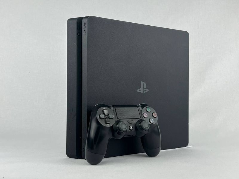 Консоль Sony PlayStation 4 Slim 500GB Black Б/У + Геймпад Бездротовий DualShock 4 Version 2 1405 фото