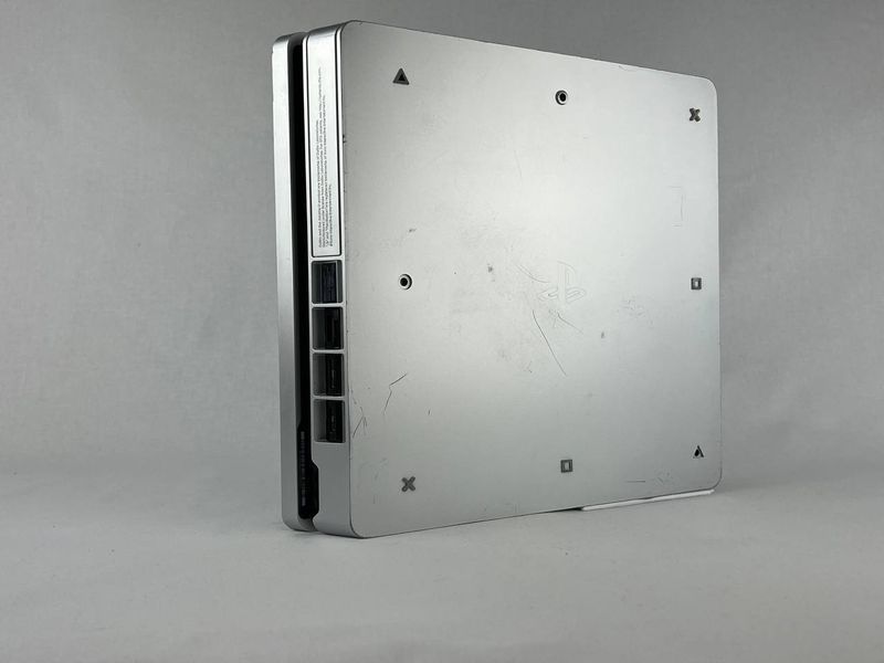 Консоль Sony PlayStation 4 Slim 500GB Silver Б/У + Геймпад Бездротовий DualShock 4 Version 2 863 фото