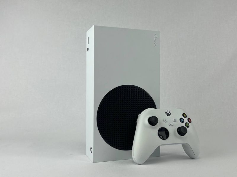Набір Консоль Microsoft Xbox Series S 512GB White Б/У + Геймпад Бездротовий Robot White 838 фото